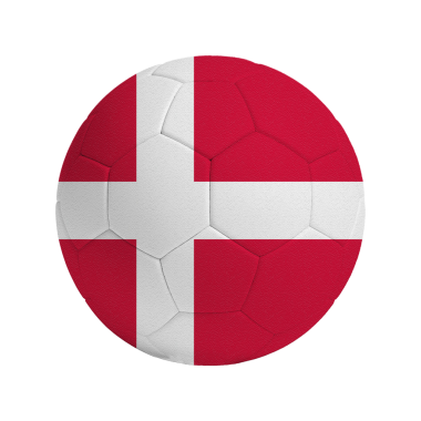 Danimarka bayrağı taşıyan futbol topu.