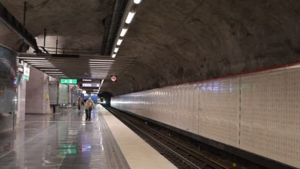 Стокгольм Швеція Березня 2023 Туннельбана C30 Тип Прибуває Платформу Станції — стокове відео