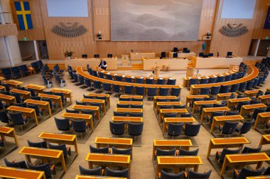 Stockholm, İsveç - 17 Eylül 2024: Riksdag of Swedish, genelkurmay binası, İsveç parlamentosunun merkezi, iç mekan