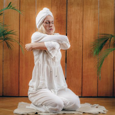 Kundalini Yoga Kriya Özbenlik Enerjisi 