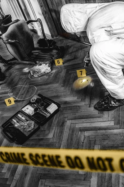 ยวชาญด านน ทยาศาสตร การส บสวนคด อาชญากรรม — ภาพถ่ายสต็อก