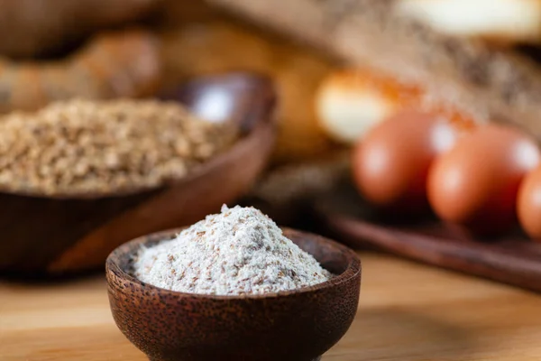Close Integral Flour Wooden Bowl — Stock Photo, Image
