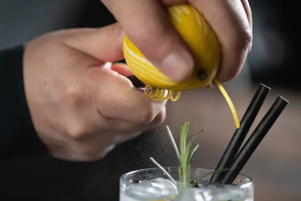 Bartender Hands Delicately Add Lemon Peel Infusing Vibrant Flavor Classic — Stock Photo, Image