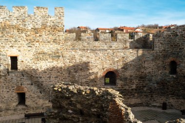 Ortaçağ Rama Kalesi Sırbistan 'ın en eski ve en iyi korunan askeri kalelerinden biri.