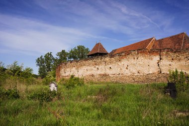 Eski Transilvanya Sakson Köyü Ortaçağ kilisesi Romanya
