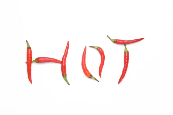 Słowo Gorące Wykonane Czerwonej Papryki Chili Izolowane Białym Tle — Zdjęcie stockowe