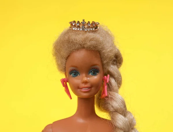 Odessa Ukraine January 2022 Beautiful Barbie Doll Head Golden Crown — Stock Photo, Image