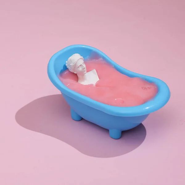 Diseño Creativo Baño Con Limo Busto Venus Sobre Fondo Rosa — Foto de Stock