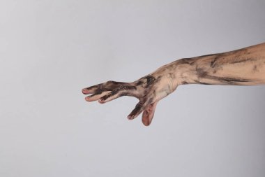 Siyah boya ya da gri arka planda is.