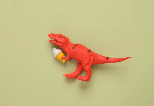 Tyrannosaurus Rex Com Sorvete Fundo Verde Layout Verão Criativo — Fotografia de Stock