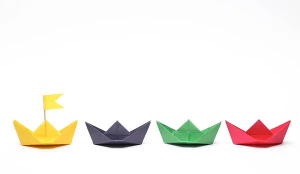 Paper Colored Boats White Background Business Leadership Concept — Stock Photo, Image