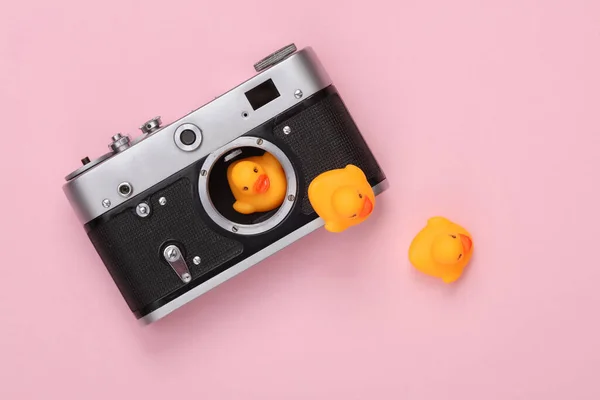 Camera Rubber Ducks Gray Background Creative Layout — Stock Photo, Image