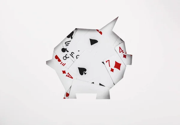 Disznó Bank Vágott Papírból Kártyával Szerencsejáték Koncepció — Stock Fotó