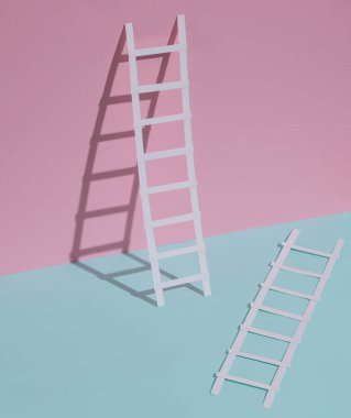Mavi-pembe renkli arka planda kağıt merdivenler. Yaratıcı düzen, iş, kariyer büyüme kavramı