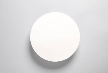 Gri arkaplanda beyaz boş çember