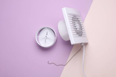 Pastel arka planda havalandırma pervanesi.