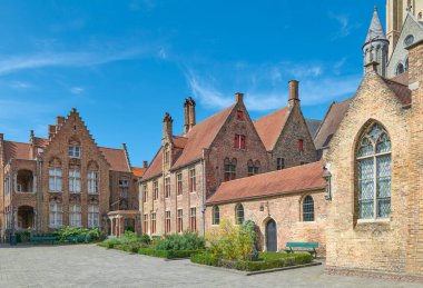 Bruges, Belçika, St. John Hastanesi 'nin bahçesi.