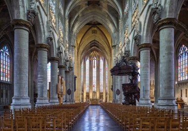 Brüksel, Beigium - 6 Eylül 2018: Kraliyet Güzel Sanatlar Müzesi 'nin Fin De Siecle sektörü, G: Charlier' in Dua Heykeli