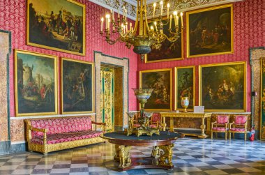 Napoli, İtalya - 29 Mart 2019 Kraliyet Sarayı 'nın kraliyet daireleri