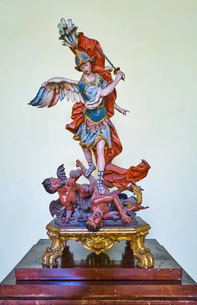 Nápoles Italia Julio 2019 Una Pequeña Estatua Del Arcángel Miguel — Foto de Stock