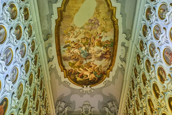 Неаполь Італія Березня 2019 Святе Мистецтво Внутрішньої Частини Собору Санта — стокове фото