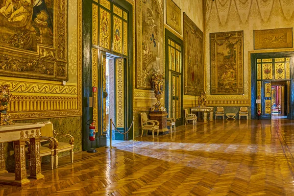 Neapol Włochy Marca 2019 Królewskie Apartamenty Pałacu Królewskiego — Zdjęcie stockowe