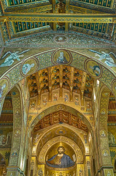 意大利蒙特利尔 2022年10月17日 位于圣玛丽亚诺瓦主教座堂内的富饶的拜占庭镶嵌画 也被称为 Monreale的多摩 — 图库照片