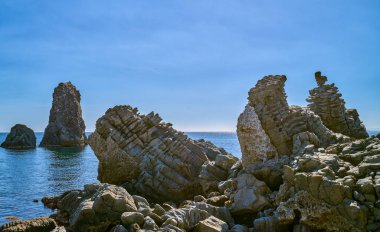 Aci Trezza, İtalya, Kiklops 'un deniz doğası rezervlerine bir göz atın.