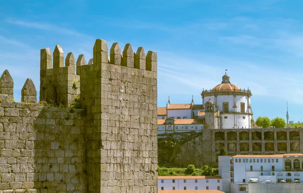 Porto Portugal Abril 2023 Vista Das Muralhas Medievais Com Mosteiro — Fotografia de Stock