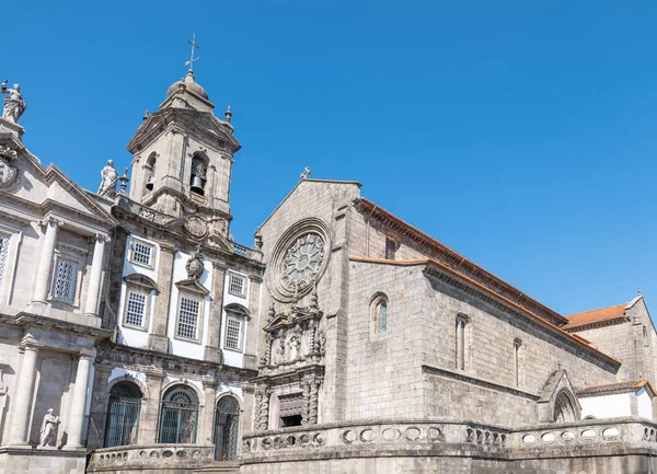 ポルト ポルトガル 教会とサンフランシスコの修道院のファサードと鐘楼 — ストック写真