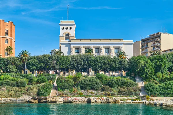 Taranto Italië Het Stadscentrum Paleizen Het Postkantoor Toren Gezien Vanaf — Stockfoto