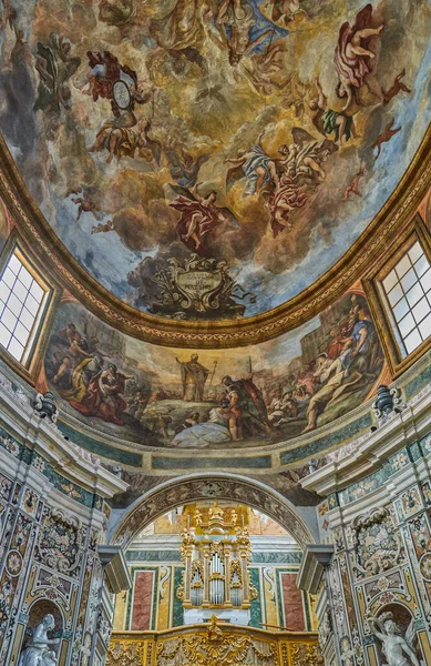タラント イタリア 2022年11月2日 聖カタロード大聖堂のバロック様式の礼拝堂の塗装天井 — ストック写真