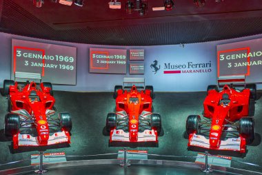 Maranello, İtalya - 6 Mart 2019: Ferrari Müzesi 2000 'lerden Formula 1