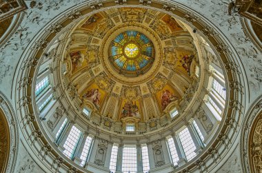 Berlin, Almanya - 31 Temmuz 2019: Berlin Katedrali 'nin İçi (Berliner Dom)