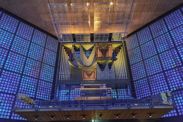 Berlín Alemania Juky 2019 Órgano Moderno Karl Shuke Iglesia Conmemorativa — Foto de Stock