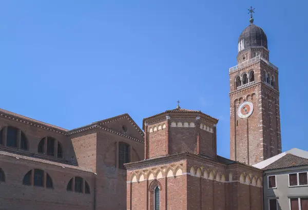 İtalya, Chioggia, Duomo (Santa Maria Assunta Katedrali) ve Roma tarzı çan havlusu