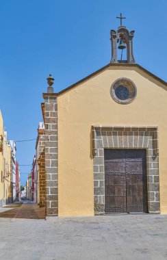 Las Palmas, Gran Canaria, eski kasabadaki renkli eski bir kilise.