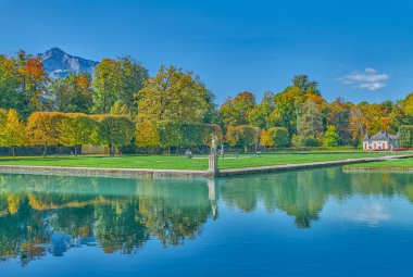 Salzburg, Avusturya, park ve Hellbrunn Sarayı 'nın göletleri