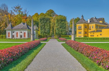 Salzburg, Avusturya - 6 Ekim 2022 Hellbrunn Sarayı Parkı