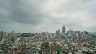 Macau, Çin - 6 Eylül 2018: 4k Zaman atlamalı binalar ve Macau şehrinin ufuk çizgisi