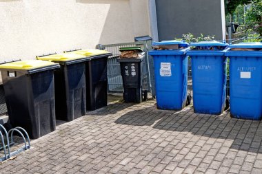 Çevre, atık ayırma: ambalaj, organik atık ve kağıt çöpleri