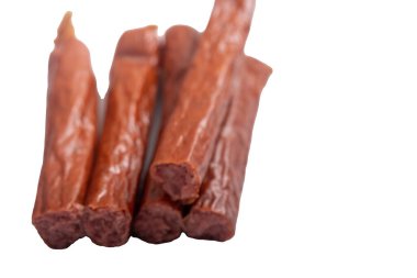 beyaz zemin üzerinde et ve Sosis füme