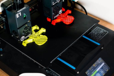 İkili extruder 3d yazıcısı, iki renkli model, idex teknolojisi basıyor