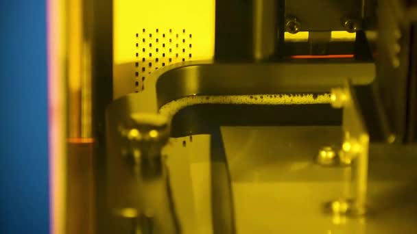 Detalle Una Impresora Resina Funcionamiento — Vídeo de stock