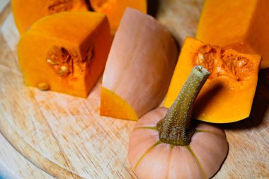 Kelebek dilimleri, çekirdekli ezme dilimleri, guguk biti moschata