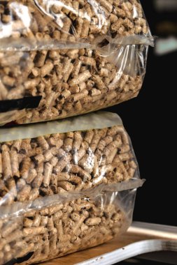 Yığınla saçma torbası, yenilenebilir enerji, sıkıştırılmış ahşap, alternatif yaşam tarzı