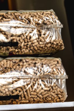 Yığınla saçma torbası, yenilenebilir enerji, sıkıştırılmış ahşap, alternatif yaşam tarzı