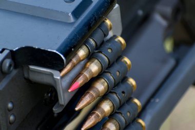 58 'lik şarjör için cephane 7.62 mm, makineli tüfek için mermi.