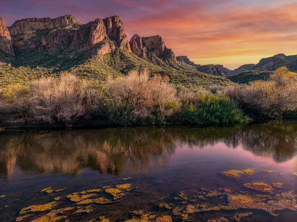 Sonnenuntergang Der Nähe Der Bulldog Cliffs Und Des Salt River — Stockfoto