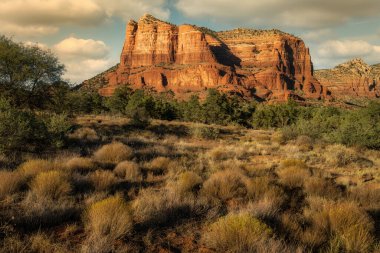 Arizona 'da Sedona yakınlarında kızıl kaya oluşumları